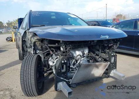 2020 Jeep Compass Latitude Fwd z USA, uszkodzony, nr VIN 3C4NJCBB5LT243149